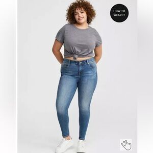 Torrid Bombshell Skinny Stretch‎ Jeans Medium Wash Size 16R